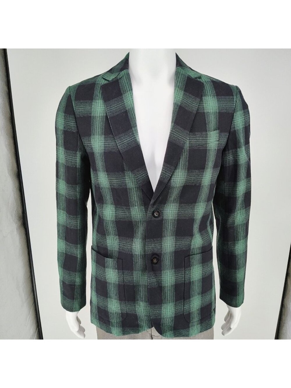 NWT Houston White Men's Black and Green Plaid Suit Jacket/Sport Coat (Small)